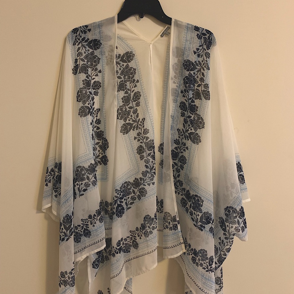 Charlotte Russe Sheer Floral Wrap